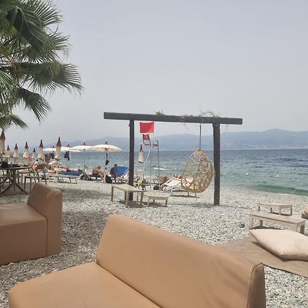 Loft Magna Grecia Reggio Calabria Centro Storico A 3 Minuti A Piedi Dal Mare Appartement Buitenkant foto