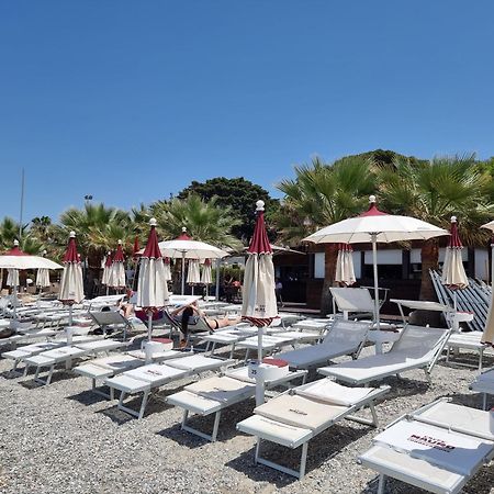 Loft Magna Grecia Reggio Calabria Centro Storico A 3 Minuti A Piedi Dal Mare Appartement Buitenkant foto