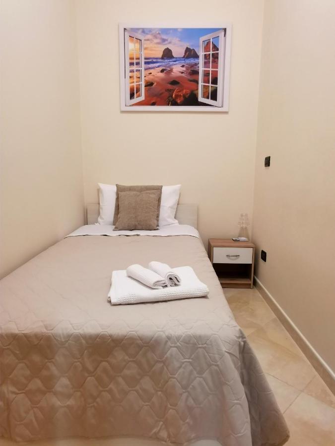 Loft Magna Grecia Reggio Calabria Centro Storico A 3 Minuti A Piedi Dal Mare Appartement Buitenkant foto