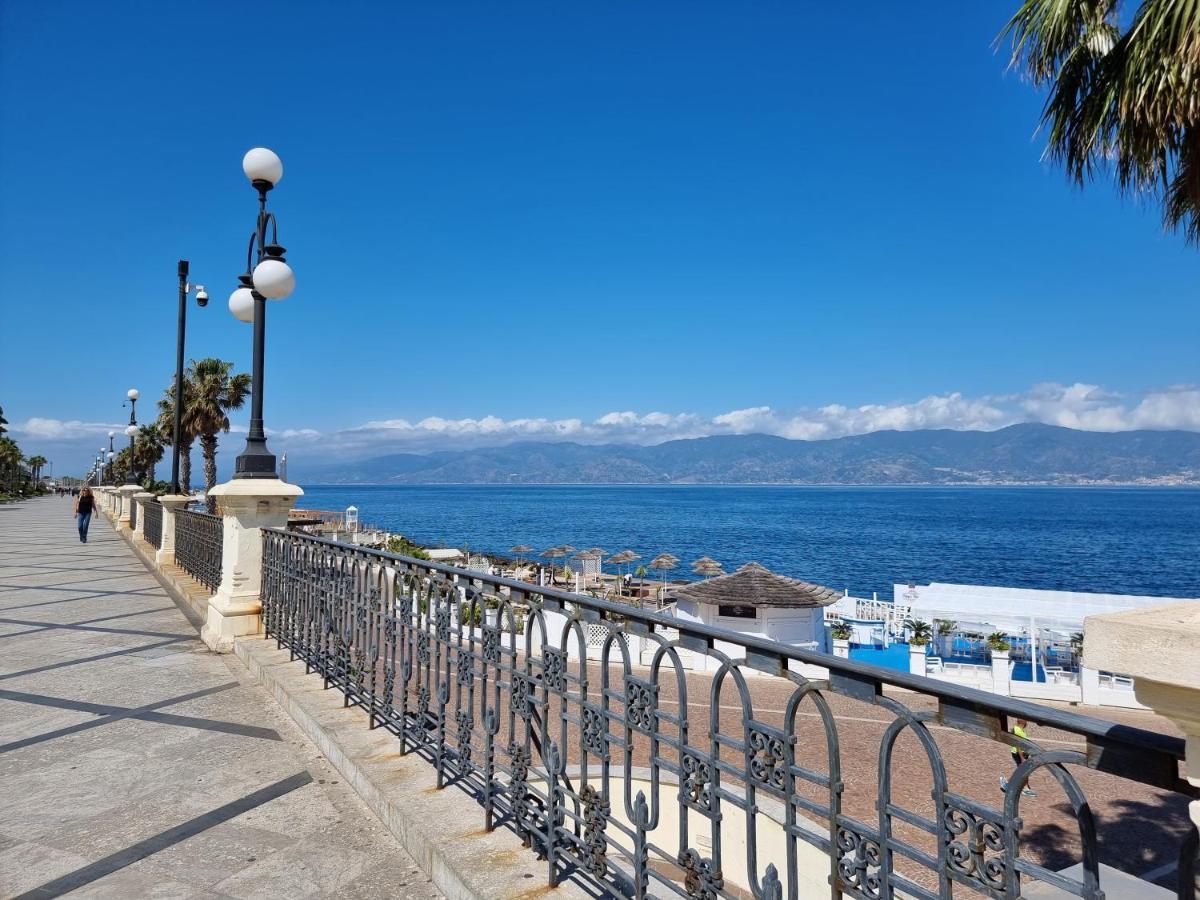 Loft Magna Grecia Reggio Calabria Centro Storico A 3 Minuti A Piedi Dal Mare Appartement Buitenkant foto