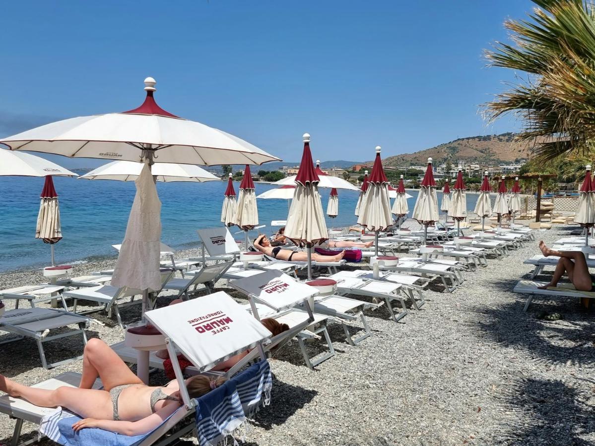 Loft Magna Grecia Reggio Calabria Centro Storico A 3 Minuti A Piedi Dal Mare Appartement Buitenkant foto