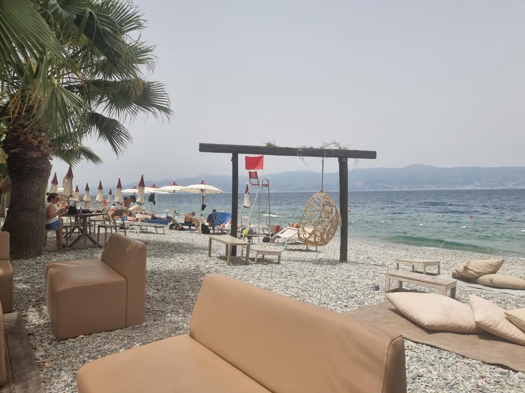 Loft Magna Grecia Reggio Calabria Centro Storico A 3 Minuti A Piedi Dal Mare Appartement Buitenkant foto